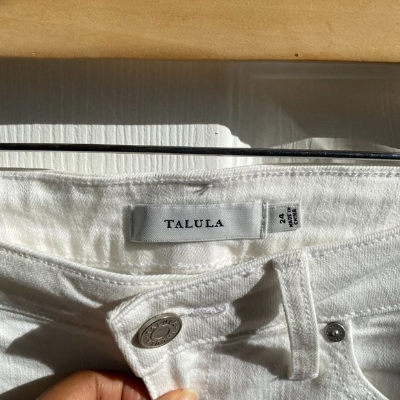 Aritzia Low rise White frayed shorts - Picture 4 of 16